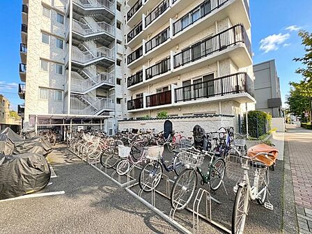 【CG加工により空を晴天にしています】【Bicycle parking area】駐輪場