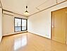 寝室：【CGにより現状の家具など消しております。】【Bedroom】居室