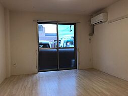 アルファルドIII 1階1Kの室内