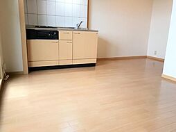 ルーエンビレッジＣ 3階1LDKのリビング/ダイニング