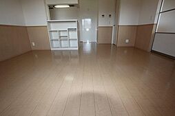 JR山陽本線 東福山駅 3.9kmの賃貸アパート 3階2LDKのリビング/ダイニング