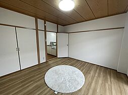 居間