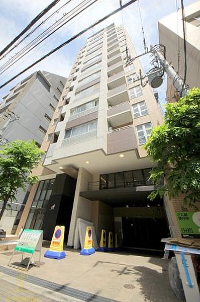 ルクレ北堀江 ｜大阪府大阪市西区北堀江1丁目(賃貸マンション1LDK・12階・48.25㎡)の写真 その1