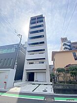 ＯＮＬＹ　ＯＮＥ　江坂  ｜ 大阪府吹田市江坂町1丁目（賃貸マンション1R・8階・30.17㎡） その1