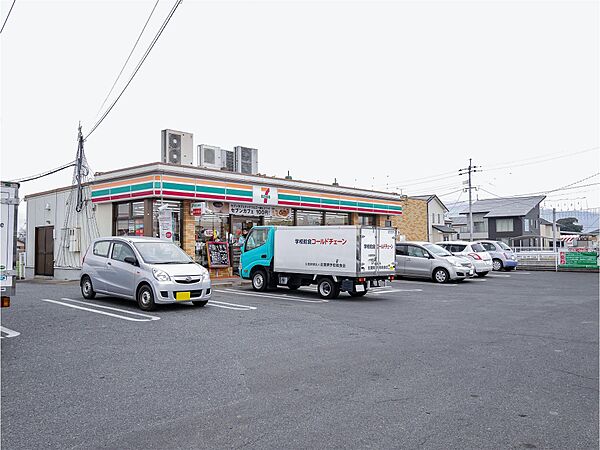 画像27:コンビニまで約650m