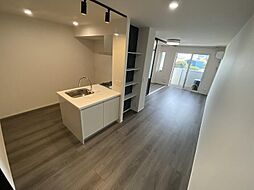 ソラリス 201 2階1LDKのリビング/ダイニング