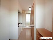照明が室内を明るくしてくれます
