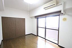 メインステージ大森本町 201 2階1DKのリビング/ダイニング