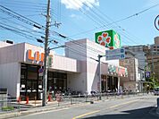 ライフ 豊津店（982m）