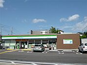 ファミリーマート 吹田山手町四丁目店（350m）