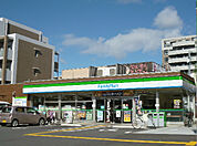 ファミリーマート 吹田上山手町店（225m）