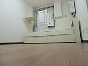収納付ベッド・カーテンが完備です。（撤去も可能です）参考画像ですのでご了承願います。