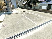 敷地内駐車場を完備です。