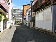 前面道路を含む現地外観：令和８年３月１５日撮影