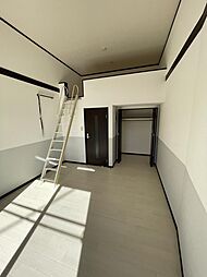 ファティーナI 203 2階1Kの室内