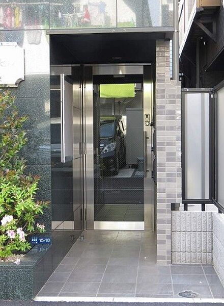 建物エントランス