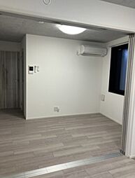 ＳＴＲＩＰＥＳ東大井 401 4階2Kのリビング/ダイニング