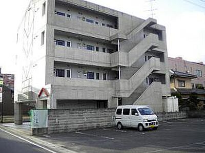 外観：外観写真（昼）