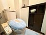トイレ：サイドの棚にトイレットペーパーや衛生用品をしまっておけます◎