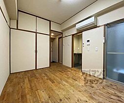 居間
