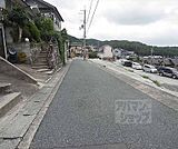 前面道路です