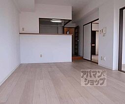 近鉄京都線 十条駅 徒歩9分の賃貸マンション 4階3LDKのリビング/ダイニング