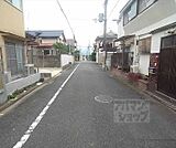 前面道路です