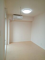 ラルーチェ 3階1Kのリビング/ダイニング