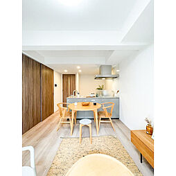 コンフォリア・リヴ東中野 205 1階2LDKのリビング/ダイニング