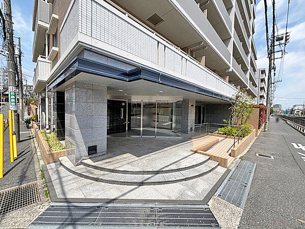 エントランスを拡大表示