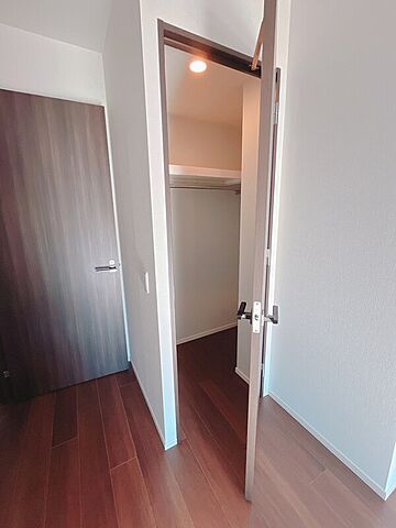 収納 ザ・パークハウス西新宿タワー60 42階/-