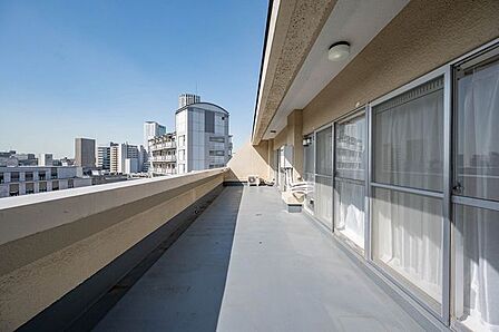 37.80m2のルーフバルコニー（無償）