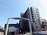 外観：アドリーム千里丘の外観（西側から）南向き住戸につき採光良好！全室洋室仕様！各個室に収納有！居住スペースをより広く確保できます！