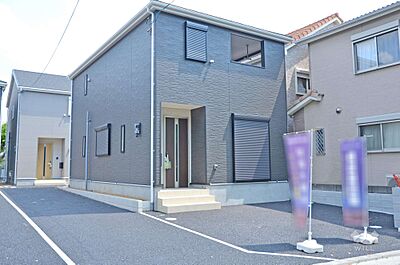 外観：物件の外観（北西側から）［2026年9月2日撮影］全4区画の分譲地！敷地面積約32坪！全居室6帖以上！家事動線良好！小中学校徒歩8分以内！お気軽にお問い合わせください！