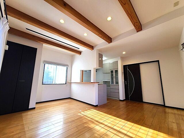 リビング/ダイニング 熊本市西区島崎6丁目3-60