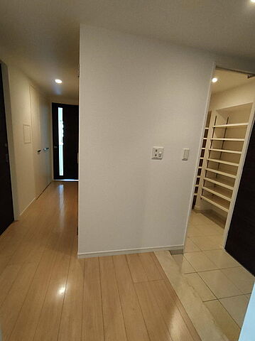 玄関 アエールタワー 3階/-