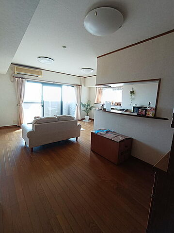 リビング/ダイニング エイルヴィラビューシティ多賀山 6階/-