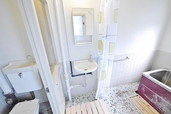 写真は入居前の...