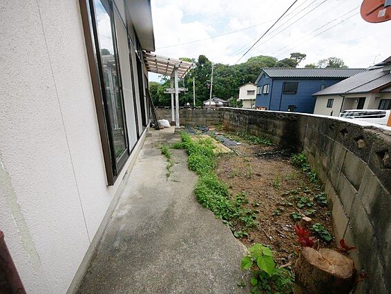 南向きの庭にな...