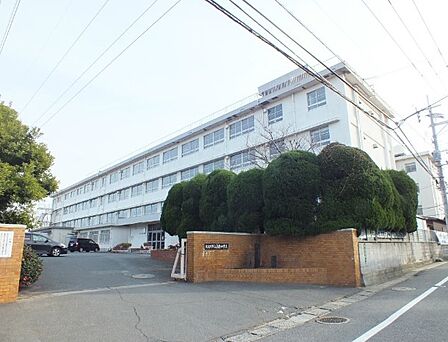 北九州市立志徳中学校(1082m)