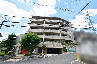 外観：近鉄奈良線「富雄駅」徒歩約８分！！
