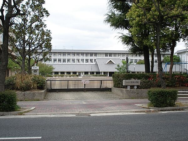 画像21:【小学校】伊丹市立　伊丹小学校まで498ｍ