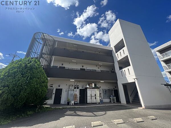 岡村マンション ｜兵庫県伊丹市中野西4丁目(賃貸マンション1LDK・3階・40.50㎡)の写真 その1