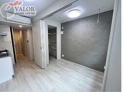 デュオメゾン横浜 502 5階1DKのリビング/ダイニング