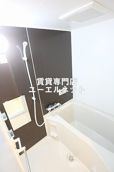 画像9:ゆったりとしたバスルーム