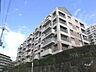 その他：緑地公園グリーンハイツ全体。北大阪急行線「桃山台」駅バス7分、バス停より徒歩2分。1989年8月築。総戸数305戸の分譲マンションです。