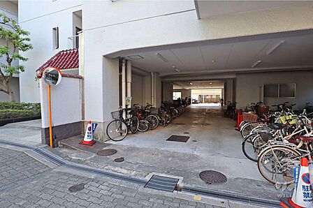 駐車場の出入口