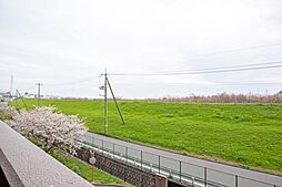 淀川沿いの開放感あるロケーション!