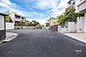 外観：物件の北側前面道路（西側から）［2026年5月22日撮影］