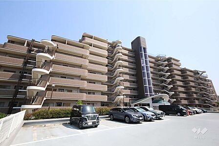 ダイアパレス吹田ウインドヒルの外観(北西側から)